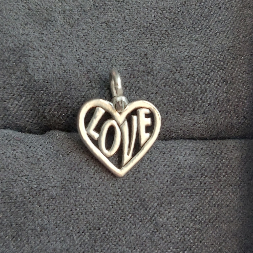 James Avery Retired Full of Love Charm